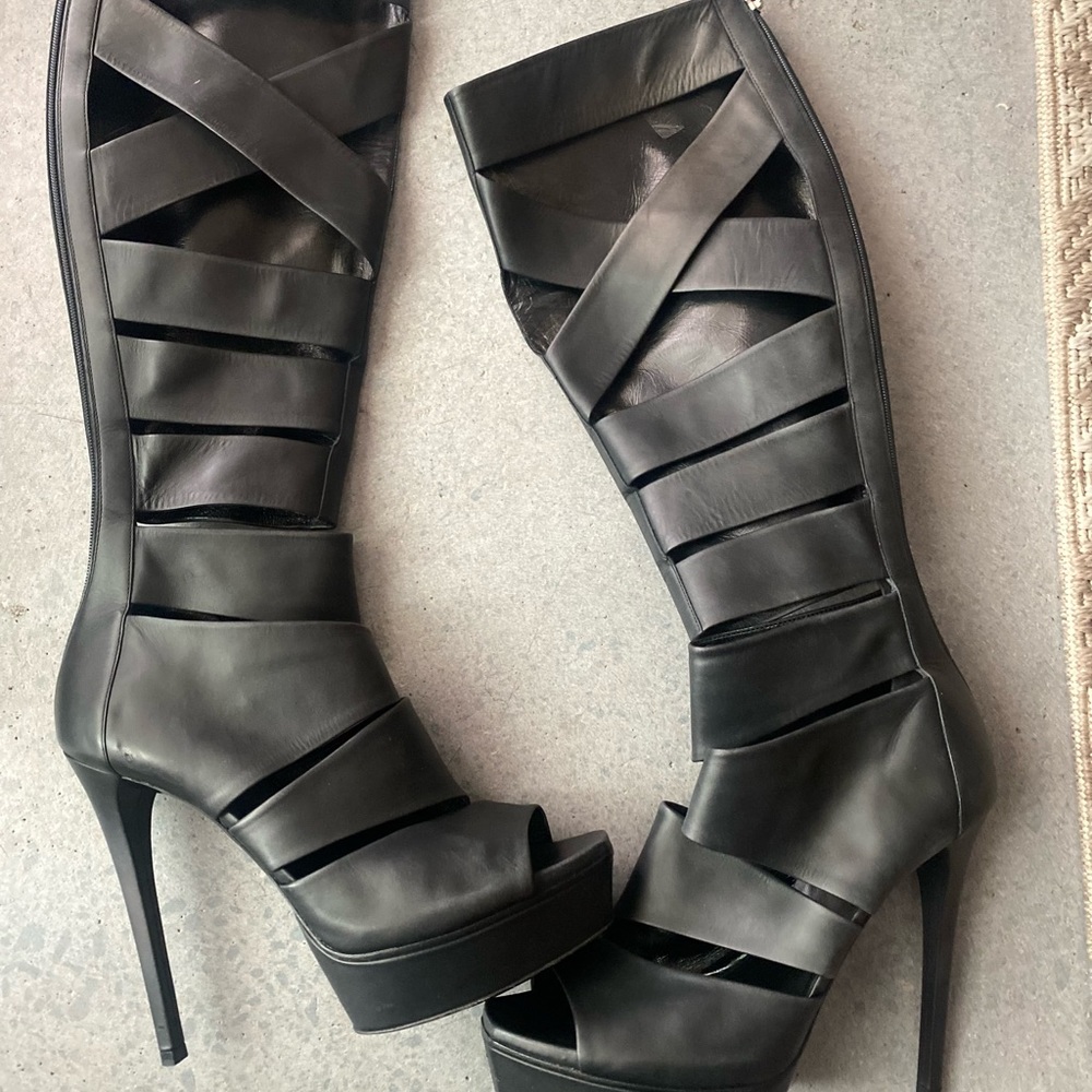 Runway limited addition Gucci